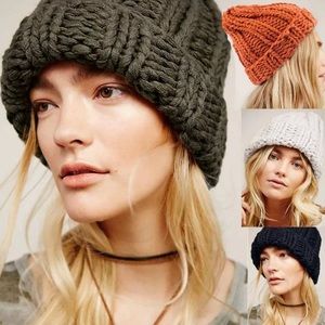 Black Thick Knit Beanie / Cap / Hat